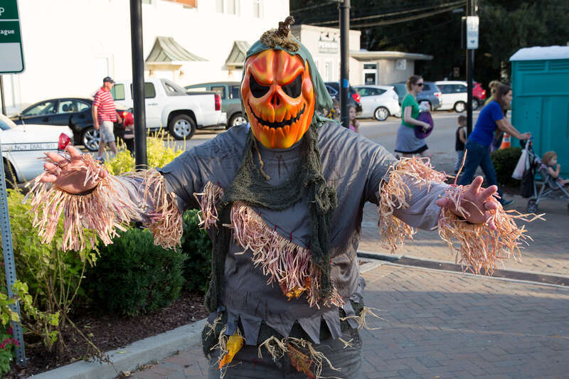 The City of North Charleston's Harvest Festival and Block Party features live musical performances, art and craft booths, costume contests and children’s activities. The fall festivities take place in the Olde Village of North Charleston, located on