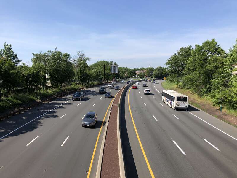 View north along New Jersey State Route 444 (Garden State Parkway) from the overpass for North Walnut Street in East Orange, Essex County, New Jersey