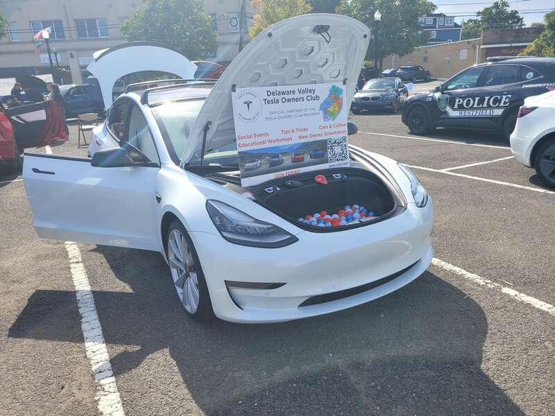 Alternate Energy Fair with vehicles