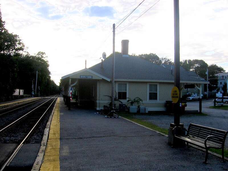 Station building at Beverly Farms, on the inbound side.