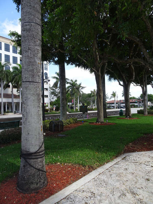 Blue Star Memorial Highway historical marker Sanborn Square, North Federal Highway, Boca Raton, FL 33432, USA