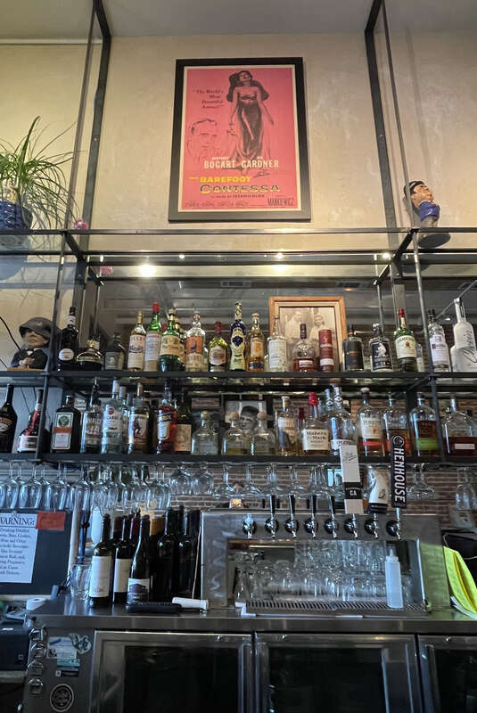 Bogie's Too, San Rafael, California