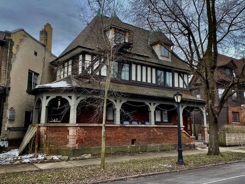 The Charles D. Arnold House, 123 Bidwell Parkway, Buffalo, New York, March 2022. Erected in 1895, the Arnold House is notable as the final Buffalo commission of architect Joseph Lyman Silsbee, who returned to Buffalo to supervise construction nine