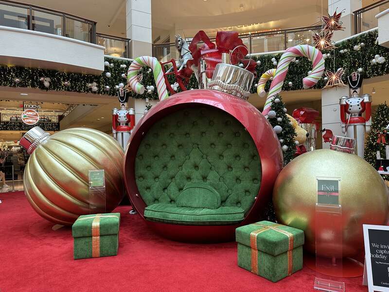 Christmas Aventura Mall - 23 December 2023