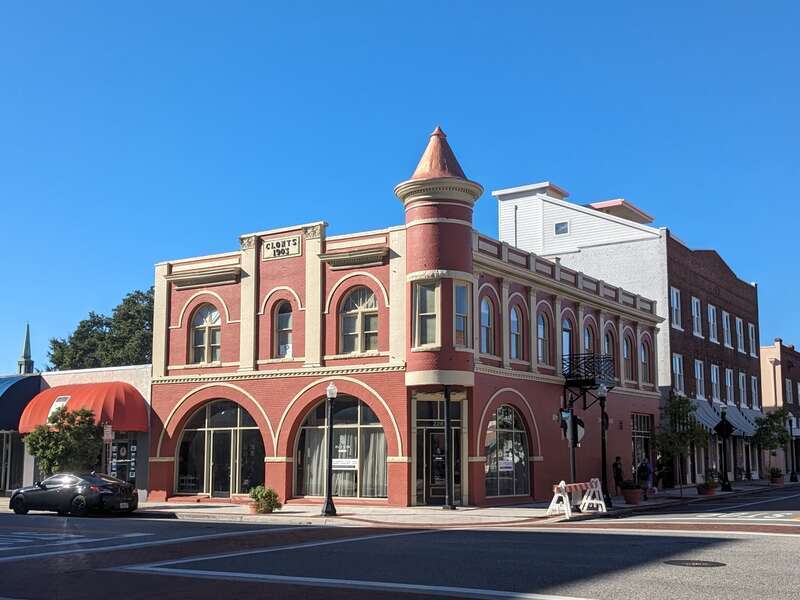 Turreted corner building in downtown Lakeland