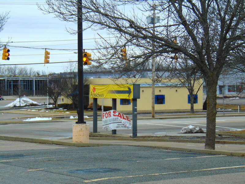 Closed Walmart (Woonsocket, Rhode Island)