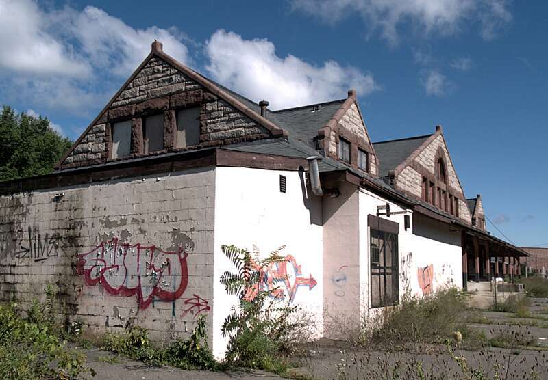 The southwest corner, heavily modified from the original condition, of the abandoned Connecticut River Railroad Station in August 2008