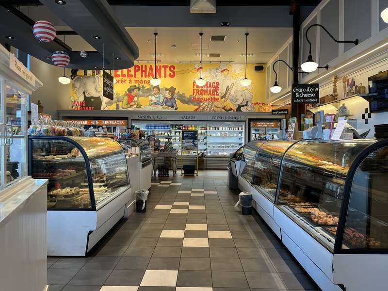 Elephants on Cedar Hills, Beaverton, Oregon, U.S.