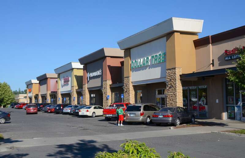 Exterior of the Plaza 205 strip mall (east of the larger Mall 205), in Portland, Oregon.