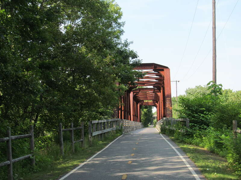 Truss bridge carrying the Washington Secondary Trail over the Pawtuxet River between West Warwick and Warwick