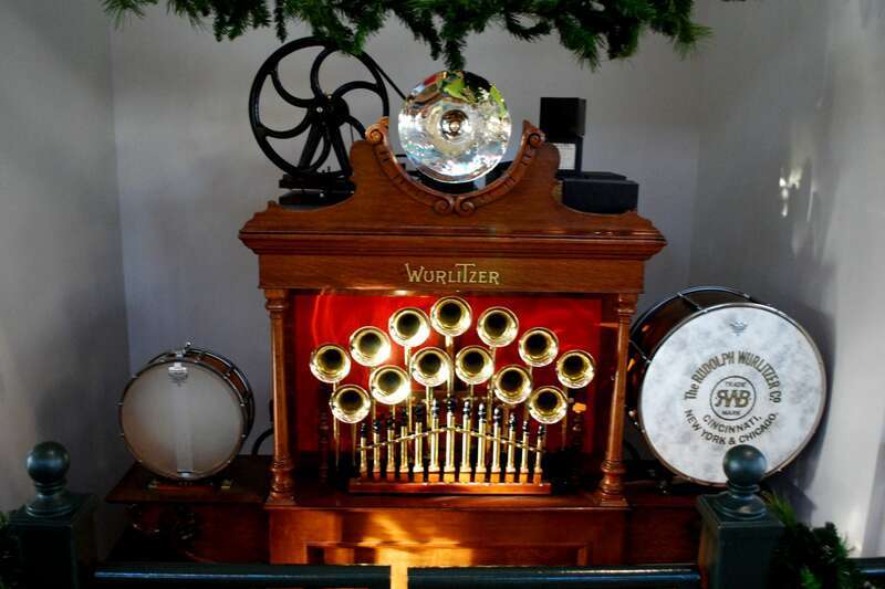 Wurlitzer 125 band organ (1924), Pullen Park Carousel, Raleigh, NC

Original Wurlitzer for carousel