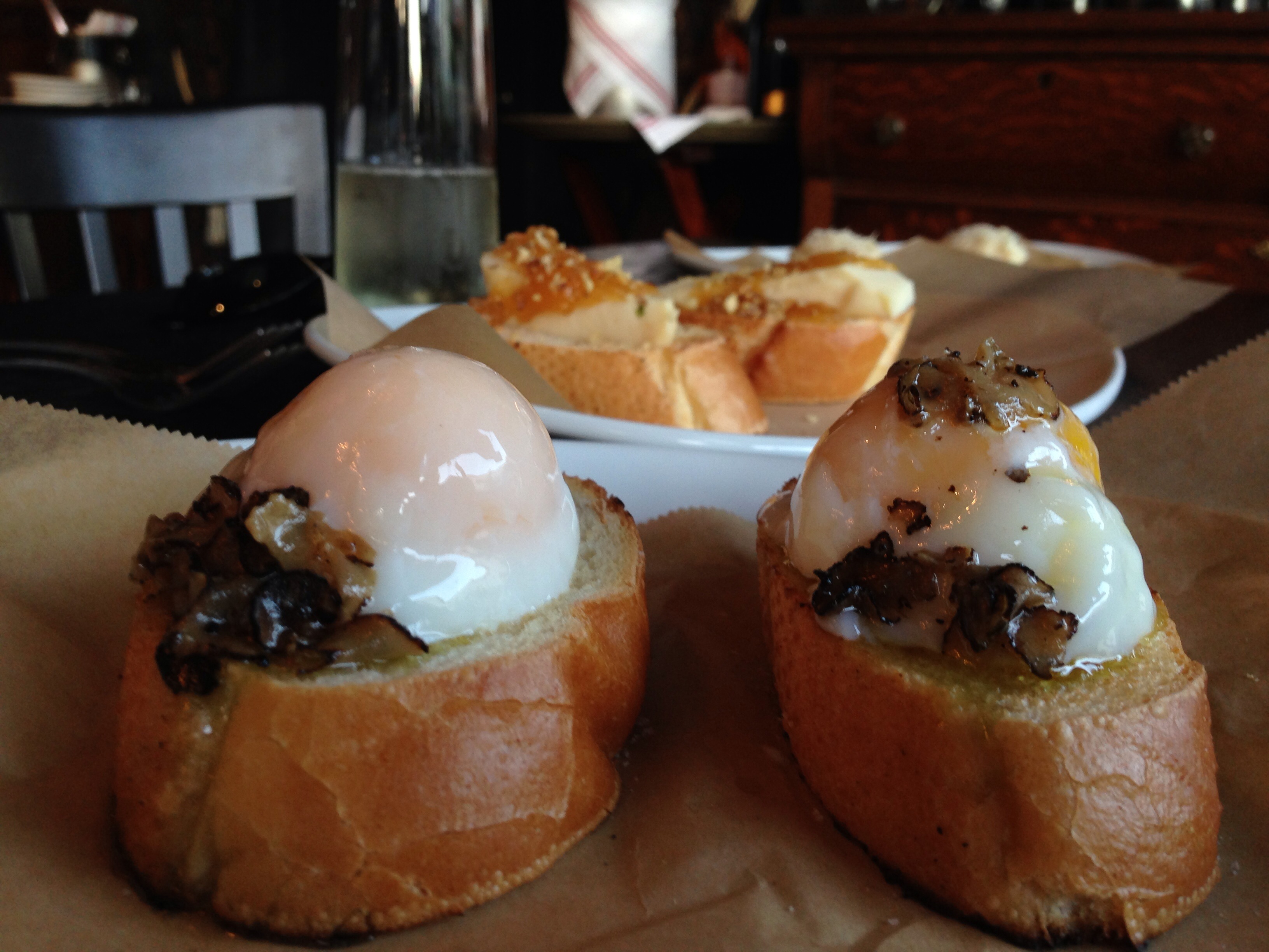 CICCHETTI VENEZIANI con uova in camicia