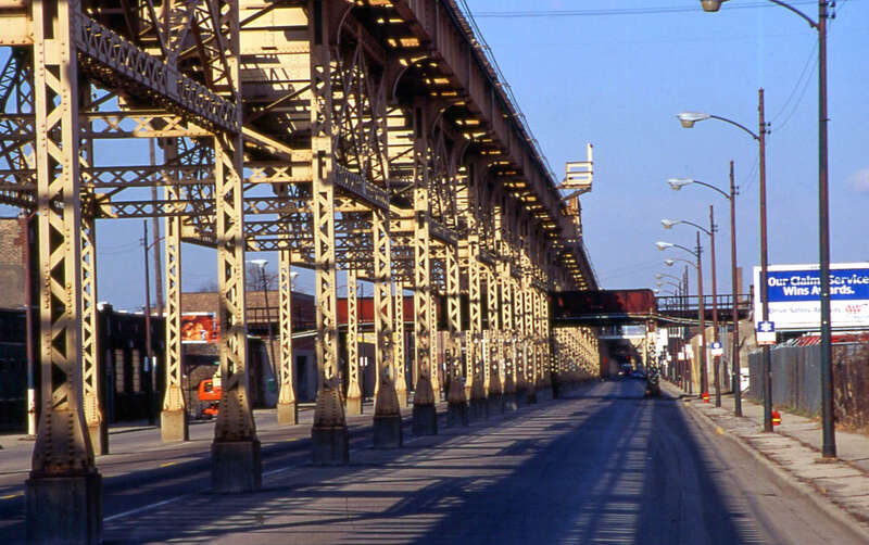 20020420 02 Lake St. near Kenton Ave.

Chicago