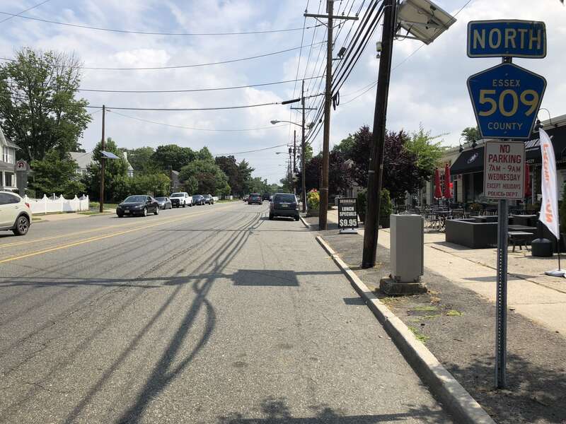 View north along Essex County Route 509 (Broad Street) just north of Essex County Route 655 (Watchung Avenue) in Bloomfield Township, Essex County, New Jersey