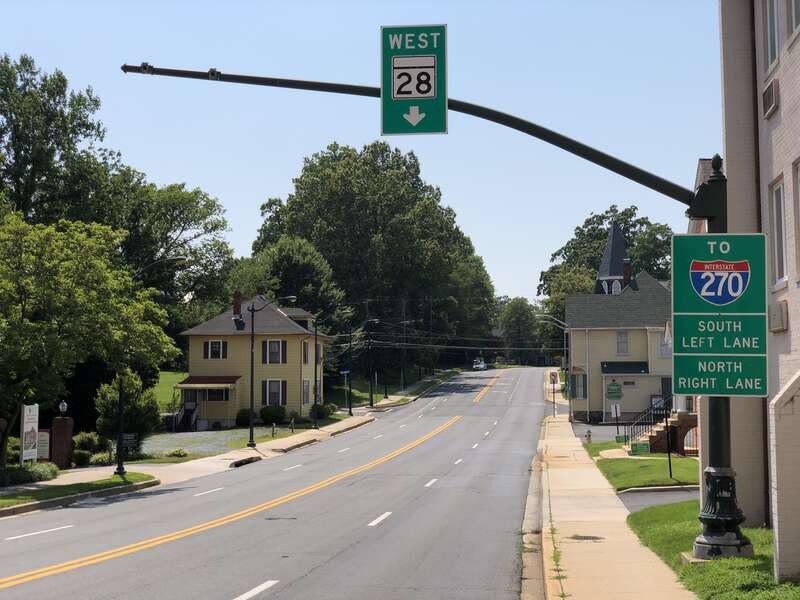 View west along Maryland State Route 28 (West Jefferson Street) at South Washington Street in Rockville, Montgomery County, Maryland