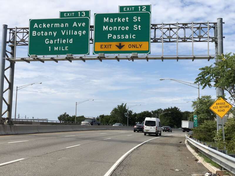 View north along New Jersey State Route 21 (McCarter Highway) at Exit 12 (Market Street, Monroe Street, Passaic) in Passaic, Passaic County, New Jersey