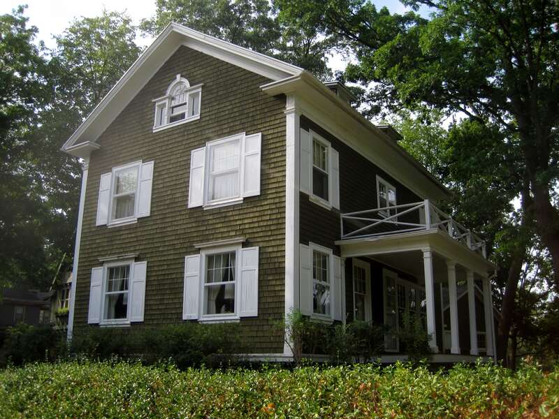 902 Riverside Drive in the Chapin Park Historic District, South Bend, IN (1906).