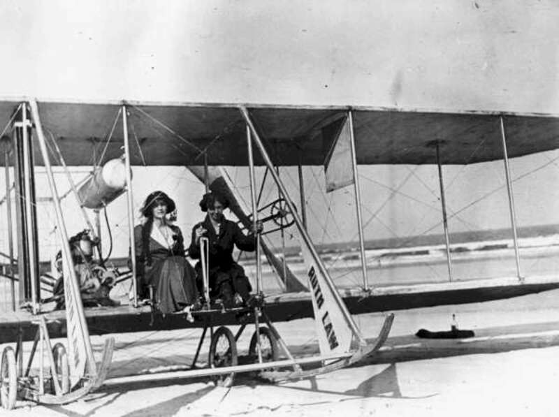 Local call number: Rc07964
Title: [Aviatrix Ruth Law and Mrs. Robert Goelet in model &quot;B&quot; Wright airplane: Daytona Beach, Florida]
Publication info: 1914
Physical descrip: 1 photoprint: b&amp;amp;w; 8 x 10 in.
Series Title: (Reference
