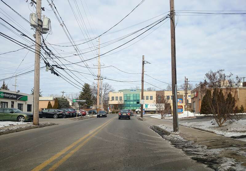 Photo of northbound County Route 507 (Main Avenue) in Garfield, New Jersey. Photo taken looking north-northeast between Kossuth Street and CR 61 (Main Avenue) / CR 507 north (Midland Avenue).
