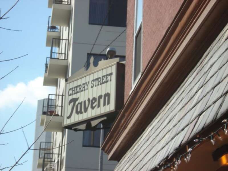 en:The Cherry Street Tavern at 129 North 22nd Street, Philadelphia 19103