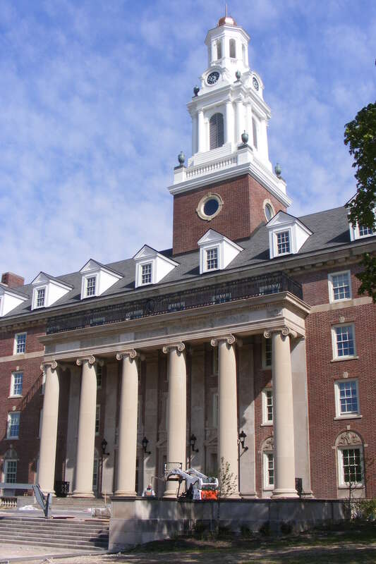 Built between 1927 and 1931, the historic St. Luke’s Hospital holds a dominating position on Shaker Boulevard in Cleveland’s Buckeye Neighborhood. Planned to be completed in three phases, the project calls for two wings to be rehabilitated for senior