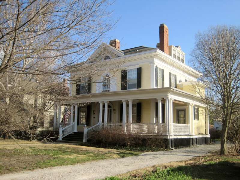The David Davis III &amp;amp; IV House in Bloomington (1898). It was a wedding present to David Davis III, the grandson of Supreme Court justice David Davis. It is considered the best example of Georgian Revival architecture in Bloomington.






This is