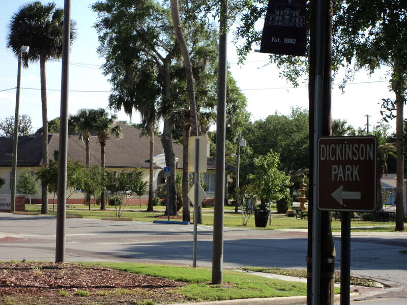 Dickinson Park, Orange City, Florida






This is an image of a place or building that is listed on the National Register of Historic Places in the United States of America. Its reference number is 95000020.