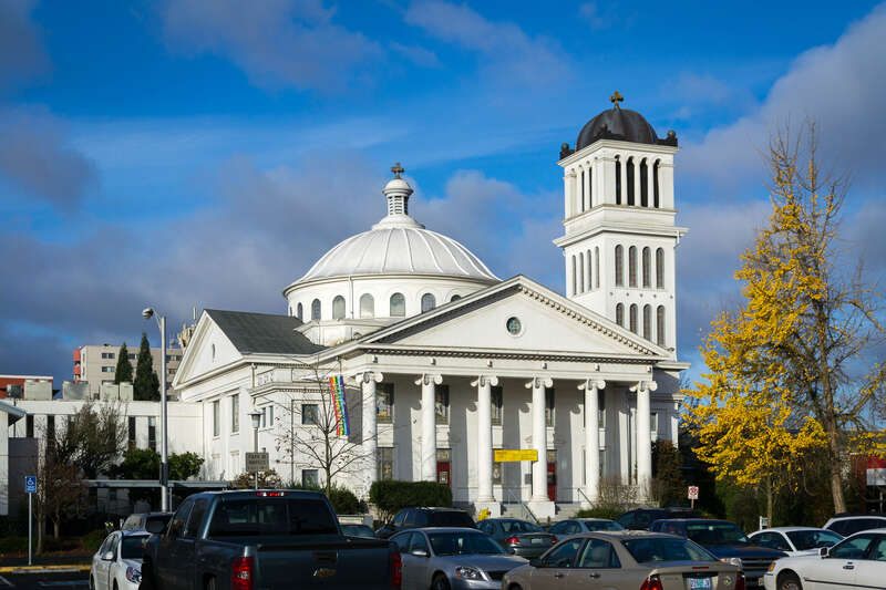 The 1911 First Christian Church in Eugene, Oregon, was constructed on the Akron Plan