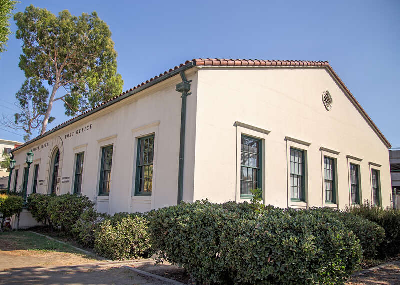 Side view of Fullerton Post Office in Fullerton, CA