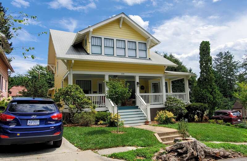 This is an image of a place or building that is listed on the National Register of Historic Places in the United States of America. Its reference number is 08000815.