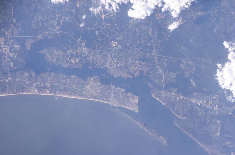 View of Mississippi taken during ISS Expedition 11.