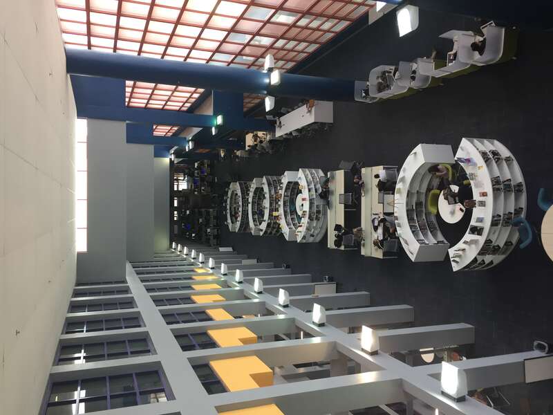 Overview picture of the current Miami Dade College Homestead Campus library