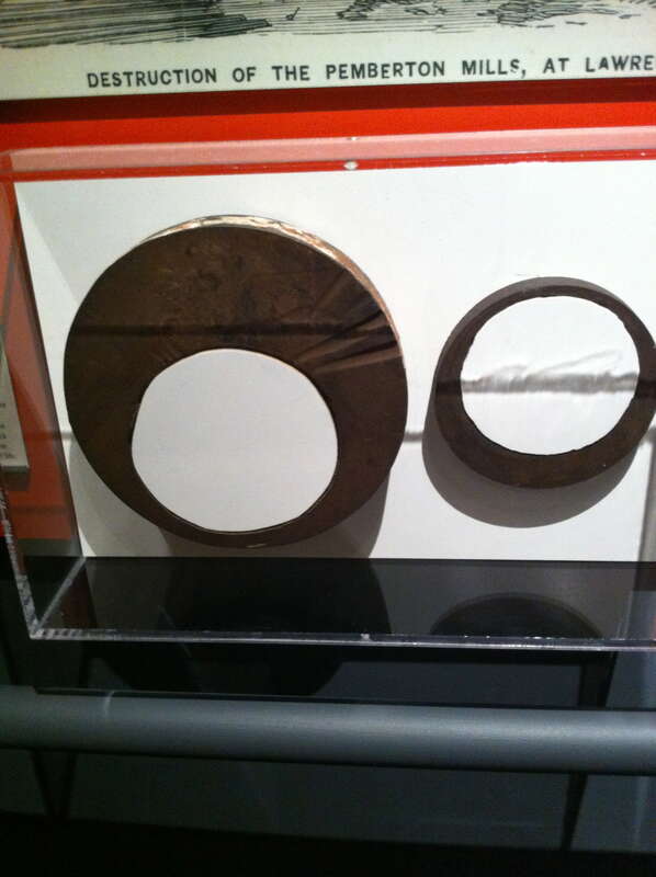 Discover and explore your New England with New England Day Trips At-Hand for iPhone.