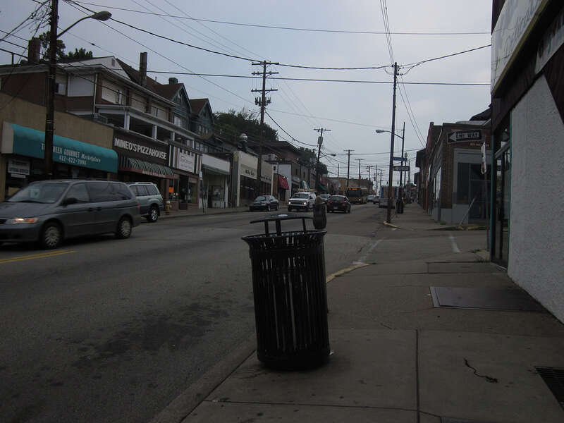 Murray Ave. ...the difference between Europe and America really struck me this time. Milan and Pittsburgh are very, very different in every respect.