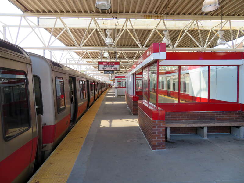 Red Line train at Braintree station in August 2018