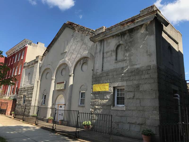 Photograph by Eli Pousson, 2017 September 8.