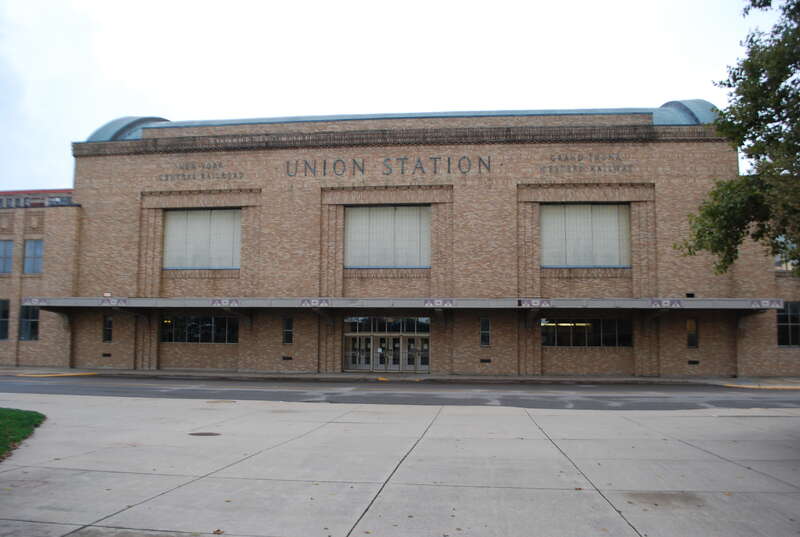 Both the railroads depicted on this building are no more. The New York Central merged with the Pennsylvania Railroad is one of the most disastrous mergers since Studebaker/Packard; Grand Trunk Western was swallowed by Canadian National, whose freight