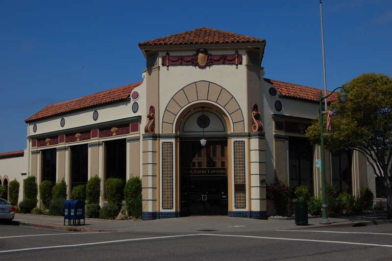 2440 Santa Clara Avenue. Alameda, California, USA