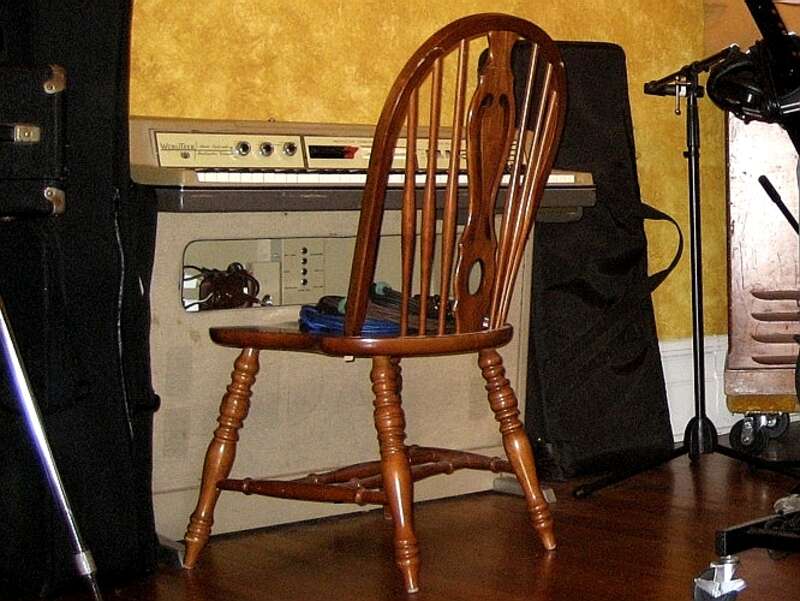 Wurlitzer 207 (teacher's console in the classroom) at Vibe 56 Studio
see also 

Vibe 56 Studio Virtual Tours - Piano Room
Wurlitzer 207 disassembles, flickr
other shots from flickr [1], [2], [3]
A Wurlitzer music laboratory in a classroom, Popular