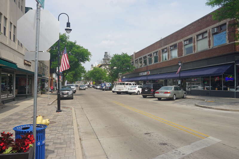 West Main Street in Waukesha, Wisconsin (United States).