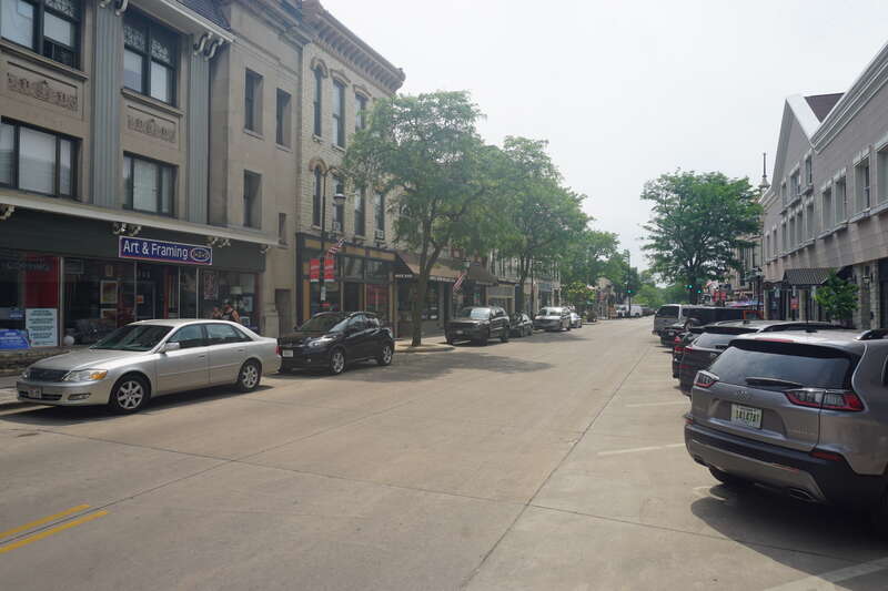 West Main Street in Waukesha, Wisconsin (United States).