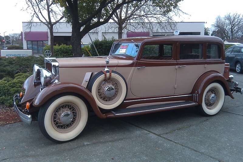 1932 Hupmobile