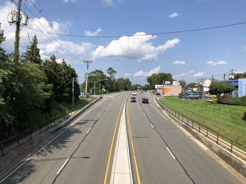 View east along U.S. Route 46 from the overpass for the rail line just east of Passaic County Route 601 (Main Avenue) in Clifton, Passaic County, New Jersey