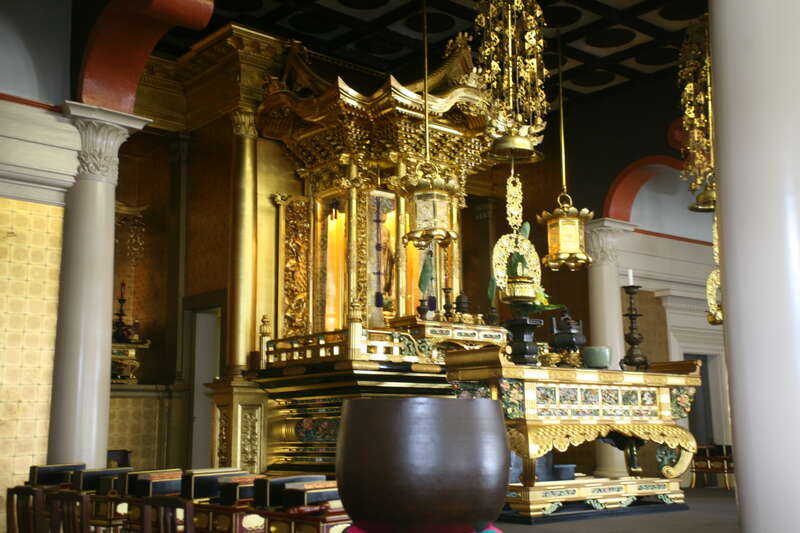 Another view of the Alter