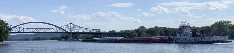 Barge Mississippi