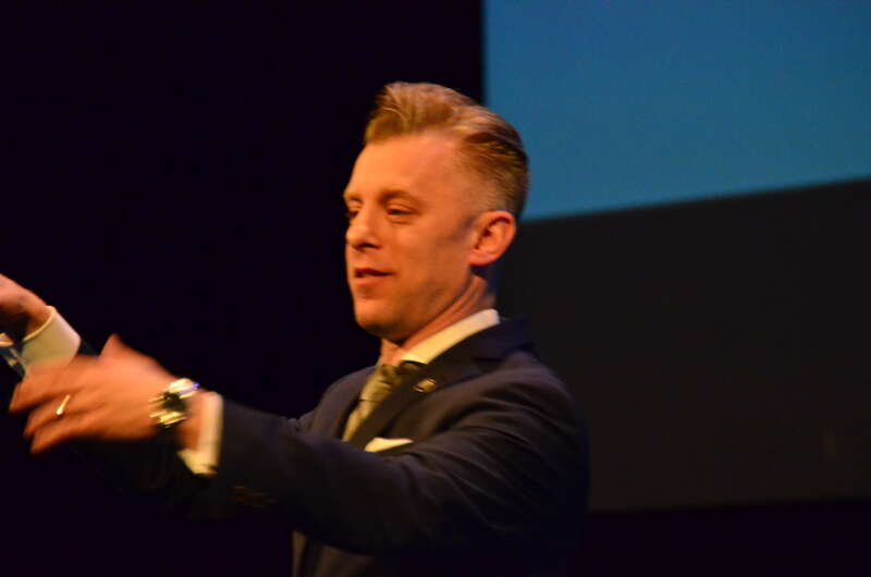 Leigh Heyman speaking at a conference