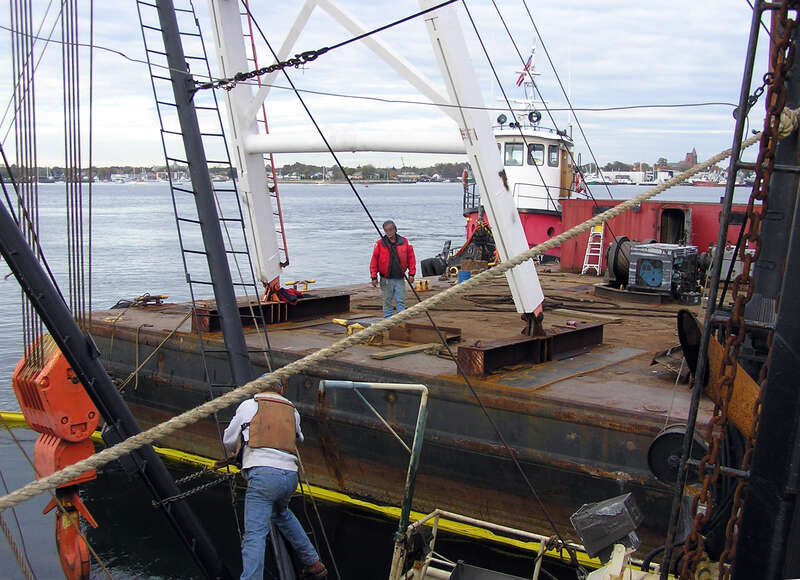 Sunken boat
Leonards Wharf
New Bedford Harbor
October 27, 2003
MassDEP RTN:  4-0018092

Summary information and link to site documents: &amp;lt;a href=&quot;http://public.dep.state.ma.us/SearchableSites/Site_Info.asp?textfield_RTN=4-0018092&quot;