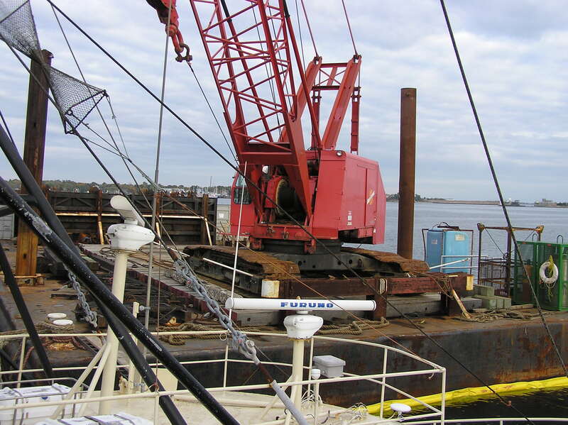 Sunken boat
Leonards Wharf
New Bedford Harbor
October 27, 2003
MassDEP RTN:  4-0018092

Summary information and link to site documents: &amp;lt;a href=&quot;http://public.dep.state.ma.us/SearchableSites/Site_Info.asp?textfield_RTN=4-0018092&quot;