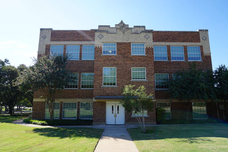 Cox School in Plano, Texas (United States).