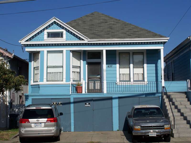 637 Haight Avenue. Alameda, California, USA